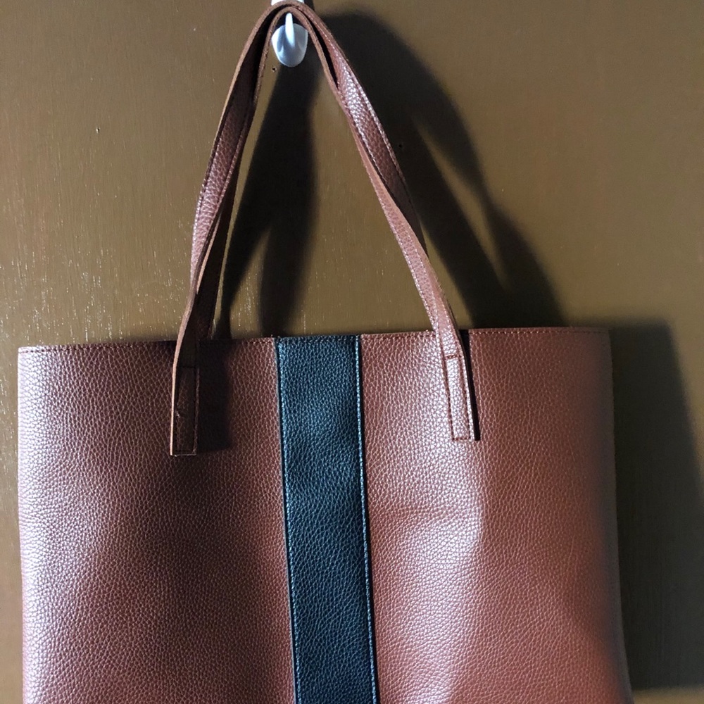 Vince Camuto Tote